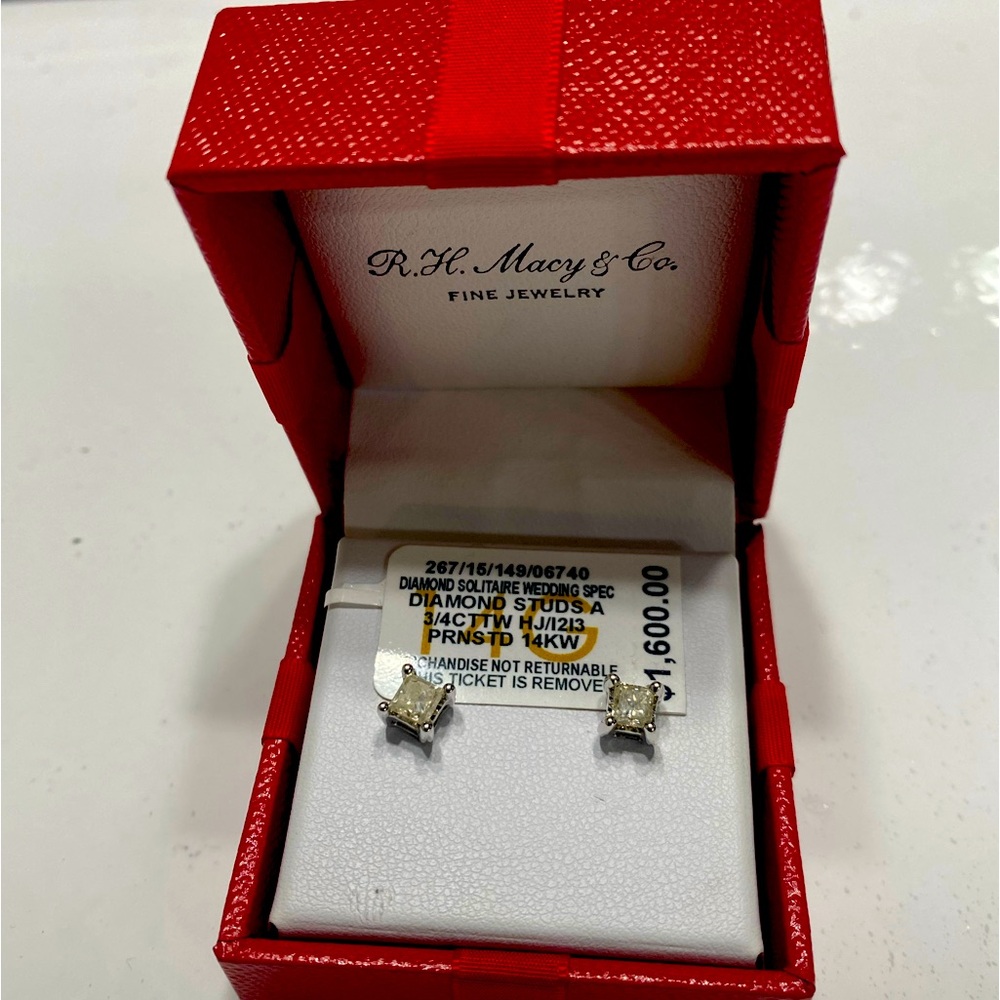 New 3/4 CTTW Diamond Solitaire Studs